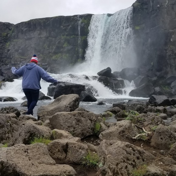 Meet your Posher, Olivia - Picture 1 of 1